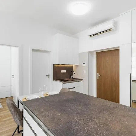 Stylish Next To President Palace Apartment *